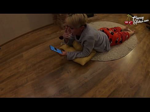 ❤️ 瘋狂的金發女郎吸吮巨大的雞巴並在上面彈跳 - 肛交 ️❌ 超級性愛 在 zh-tw.hochu-sex-tomsk.ru ️❤